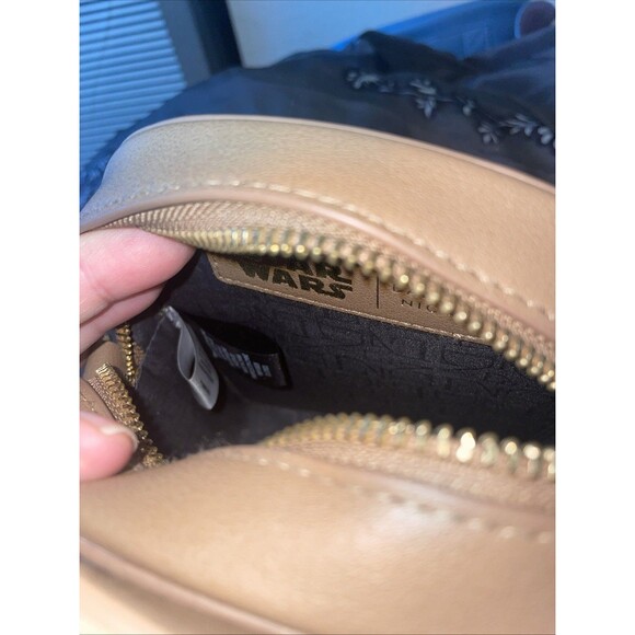 Danielle Nicole Star Wars Mandalorian Grogu Baby Yoda Crossbody Bag Purse Euc - Picture 10 of 15